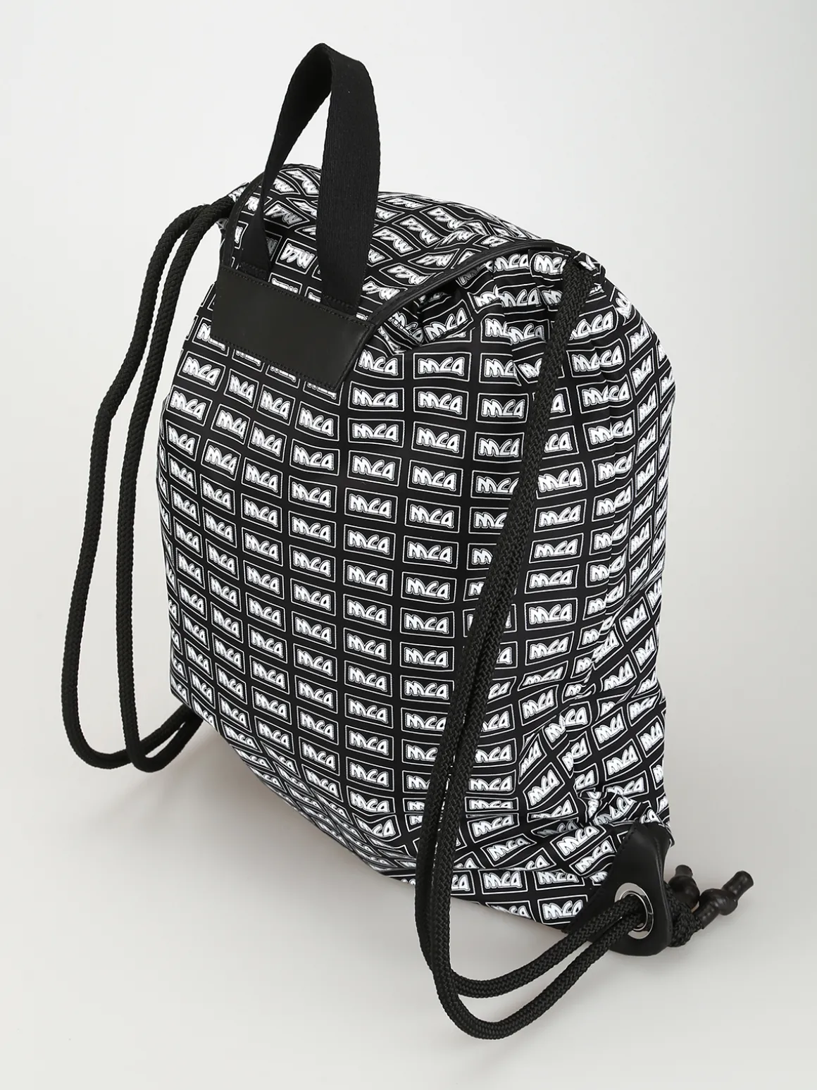 Zaino a sacca in nylon con logo mcq ripetuto