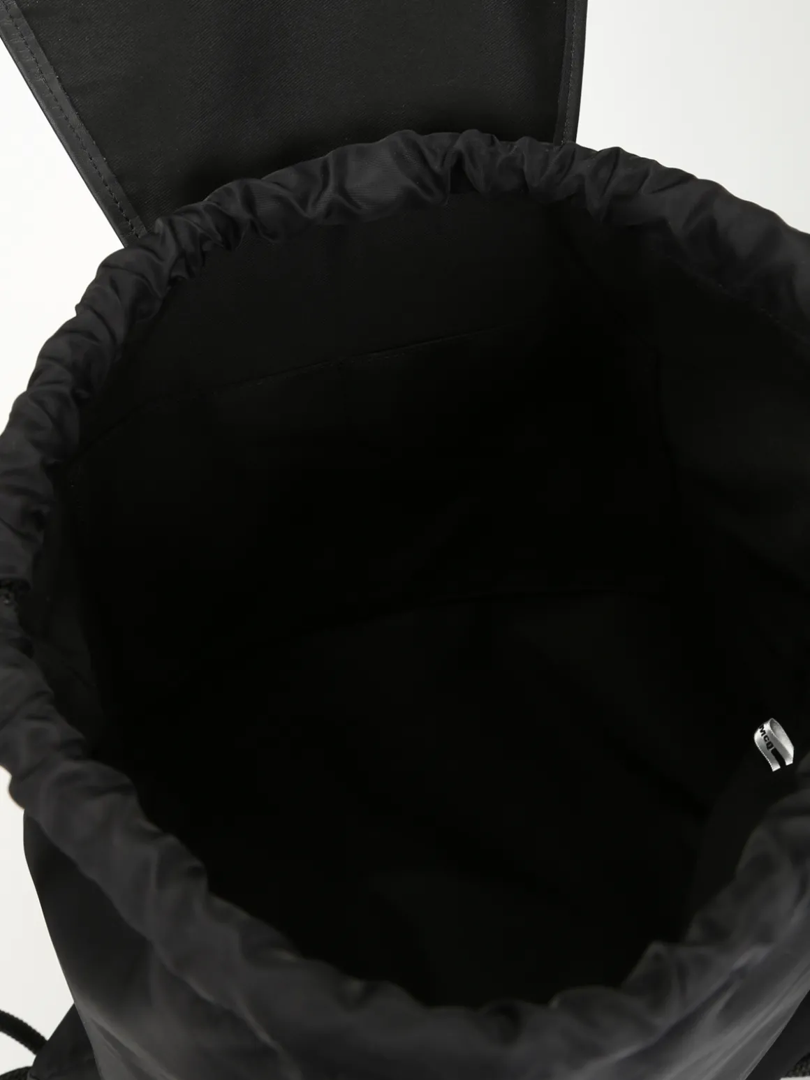 Zaino a sacca in nylon con patch Swallow