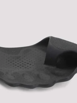 Zero sneaker